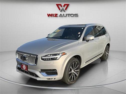 2024 Volvo XC90 B5 Plus Bright Theme