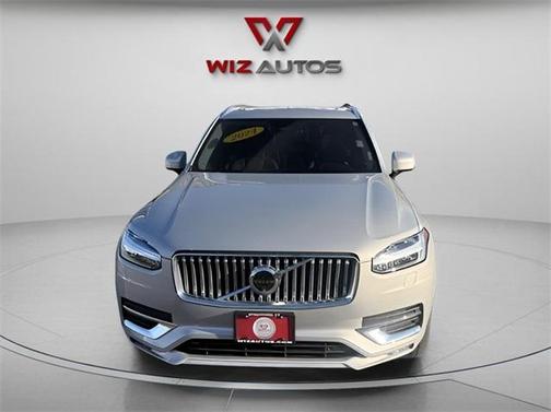 2024 Volvo XC90 B5 Plus Bright Theme