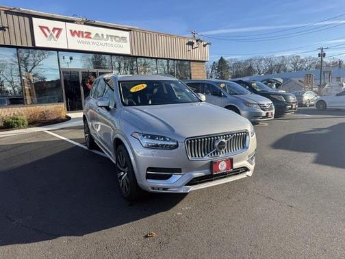 2024 Volvo XC90 B5 Plus Bright Theme