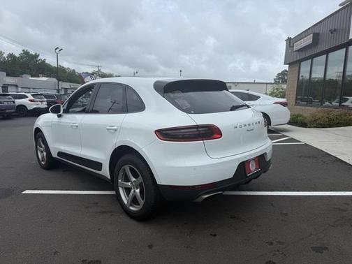 2017 Porsche Macan Base