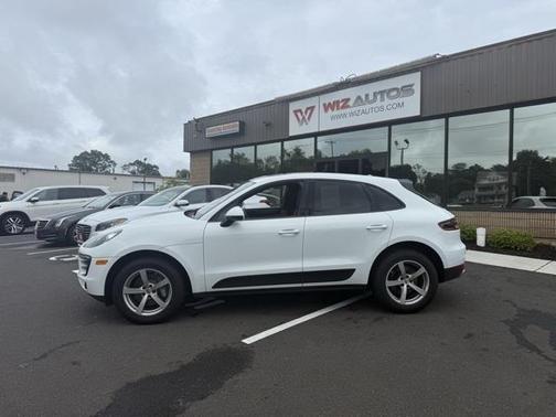 2017 Porsche Macan Base