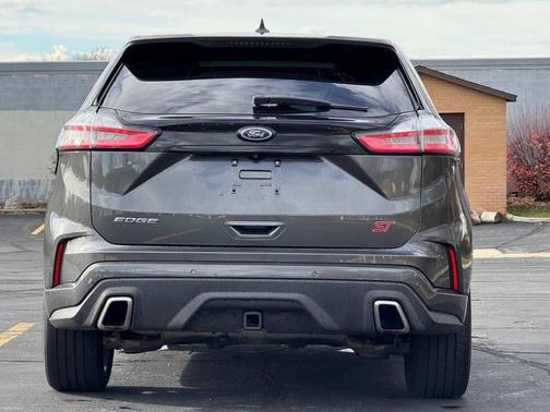 2019 Ford Edge ST