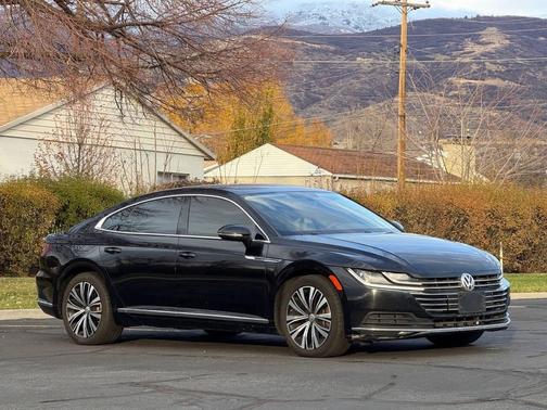2019 Volkswagen Arteon 2.0T SE 4MOTION