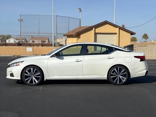 2021 Nissan Altima 2.0 SR 4dr Sedan