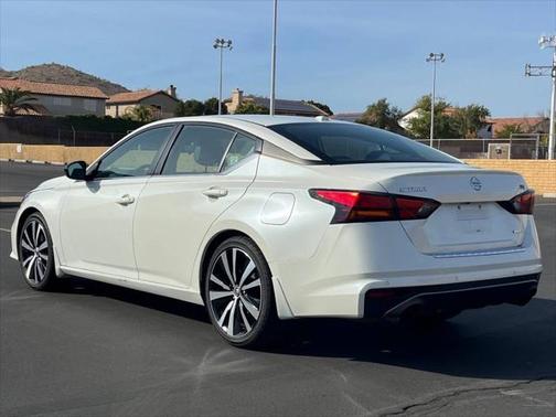 2021 Nissan Altima 2.0 SR 4dr Sedan