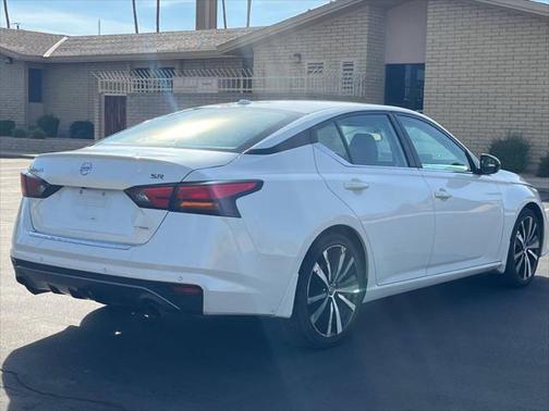 2021 Nissan Altima 2.0 SR 4dr Sedan
