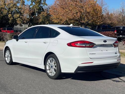 2020 Ford Fusion SE 4dr Sedan