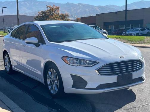 2020 Ford Fusion SE 4dr Sedan