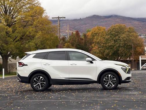 2023 Kia Sportage Hybrid EX