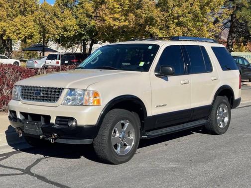 2005 Ford Explorer Limited