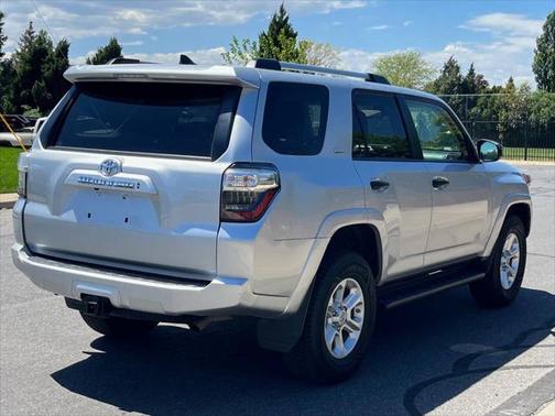 2021 Toyota 4Runner SR5