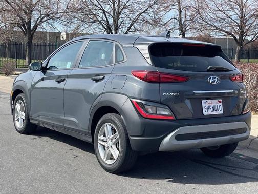 2023 Hyundai KONA SE