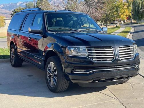 2017 Lincoln Navigator Select