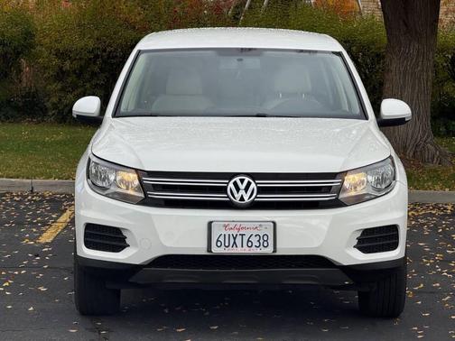 2012 Volkswagen Tiguan LE