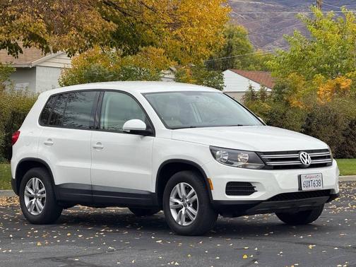 2012 Volkswagen Tiguan LE