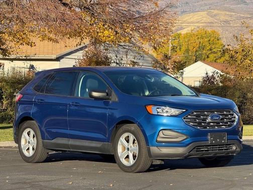 2020 Ford Edge SE