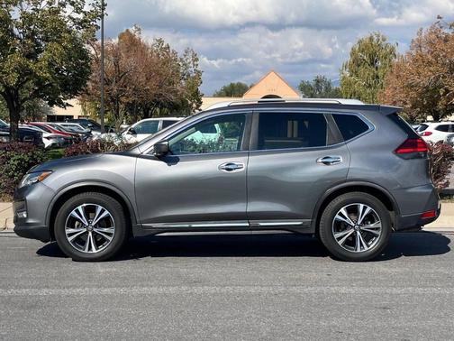 2017 Nissan Rogue SL