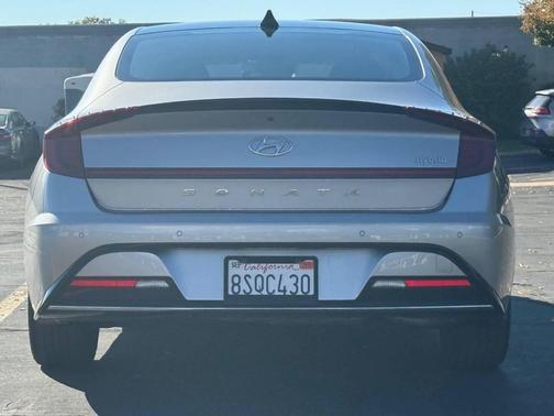 2020 Hyundai SONATA Hybrid Limited