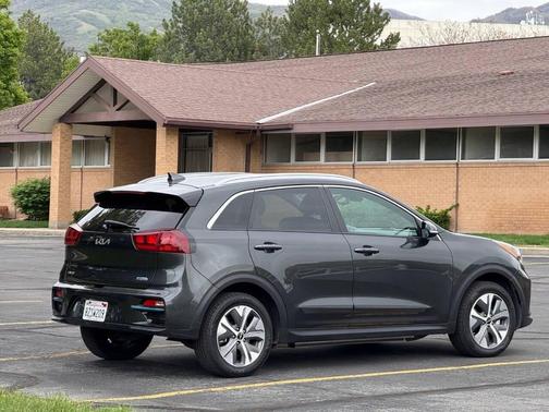 Gray 2022 Kia Niro EV EX 4dr Crossover