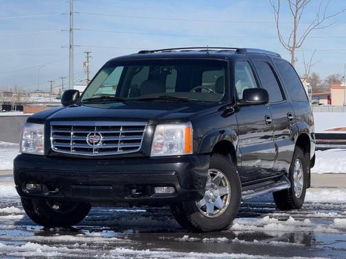 2002 Cadillac Escalade Base