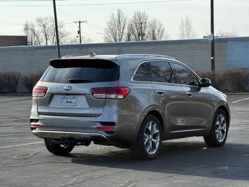 2016 Kia Sorento SX