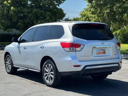 2014 Nissan Pathfinder S