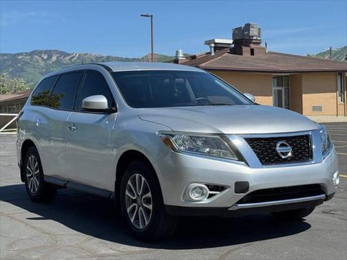 2014 Nissan Pathfinder S