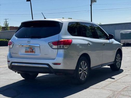 2014 Nissan Pathfinder S