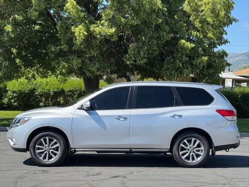 2014 Nissan Pathfinder S