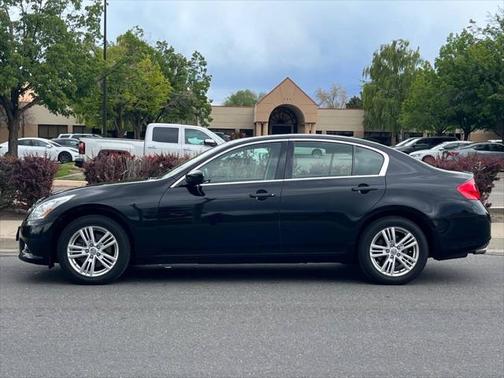 2010 INFINITI G37x Base