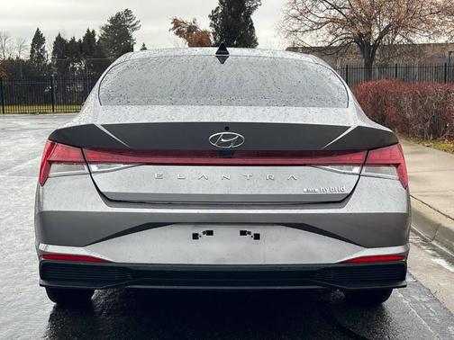 2023 Hyundai ELANTRA HEV Blue