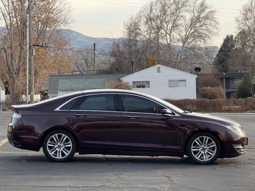 2013 Lincoln MKZ Base