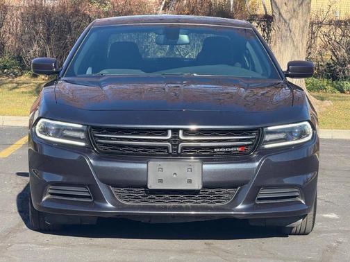2016 Dodge Charger SE
