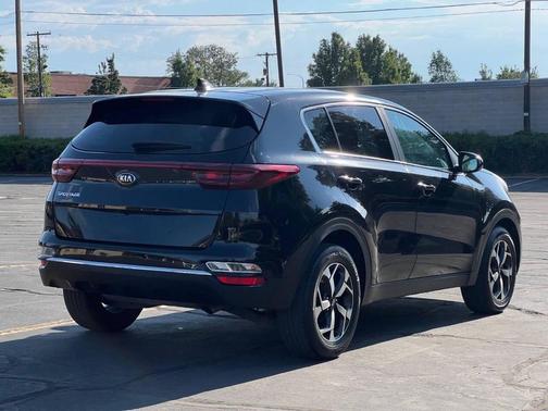 2022 Kia Sportage LX