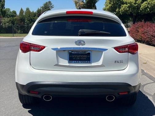 2011 INFINITI FX35 Base
