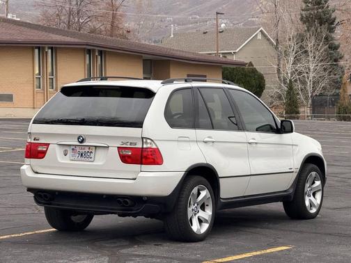 2005 BMW X5 4.4i