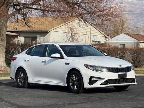 2020 Kia Optima LX