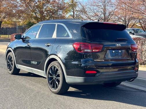 2019 Kia Sorento S