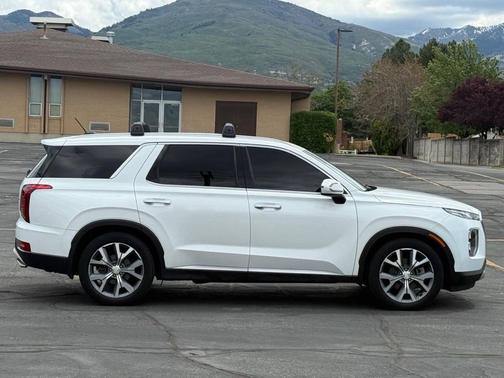 White 2020 Hyundai PALISADE SEL AWD 4dr SUV