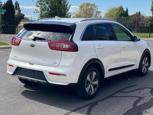 2018 Kia Niro LX