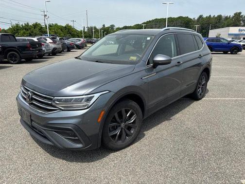 Platinum Gray Metallic 2022 Volkswagen Tiguan 2.0T SE 4MOTION