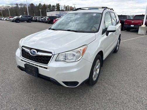 Satin White Pearl 2015 Subaru Forester 2.5i Premium