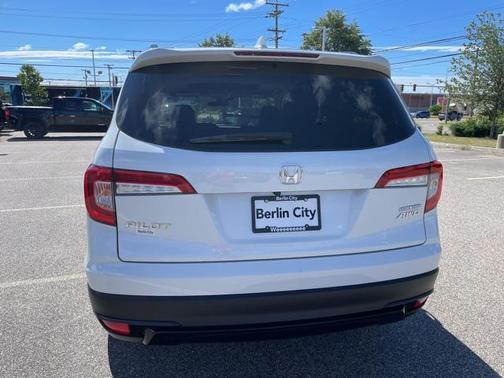 2022 Honda Pilot AWD Special Edition