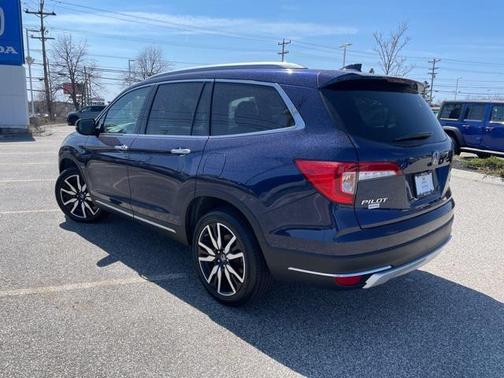 2021 Honda Pilot Touring 8-Passenger