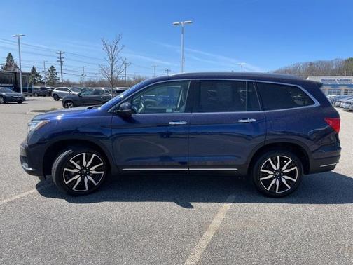 2021 Honda Pilot Touring 8-Passenger