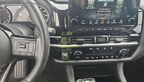 2023 Nissan Pathfinder SL 4WD