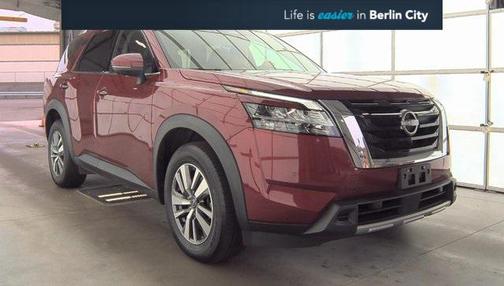 2023 Nissan Pathfinder SL 4WD