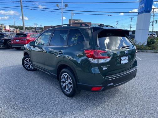 2024 Subaru Forester Premium