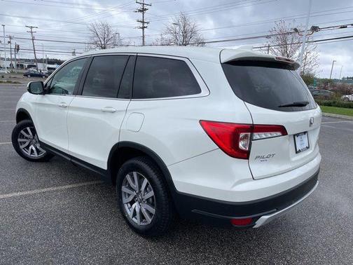 White Diamond Pearl 2019 Honda Pilot EX-L