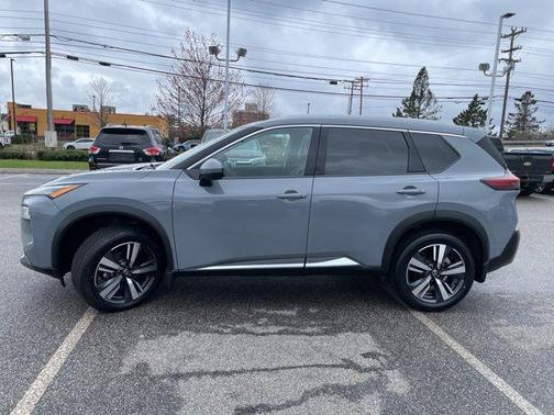 Boulder Gray Pearl 2021 Nissan Rogue SL